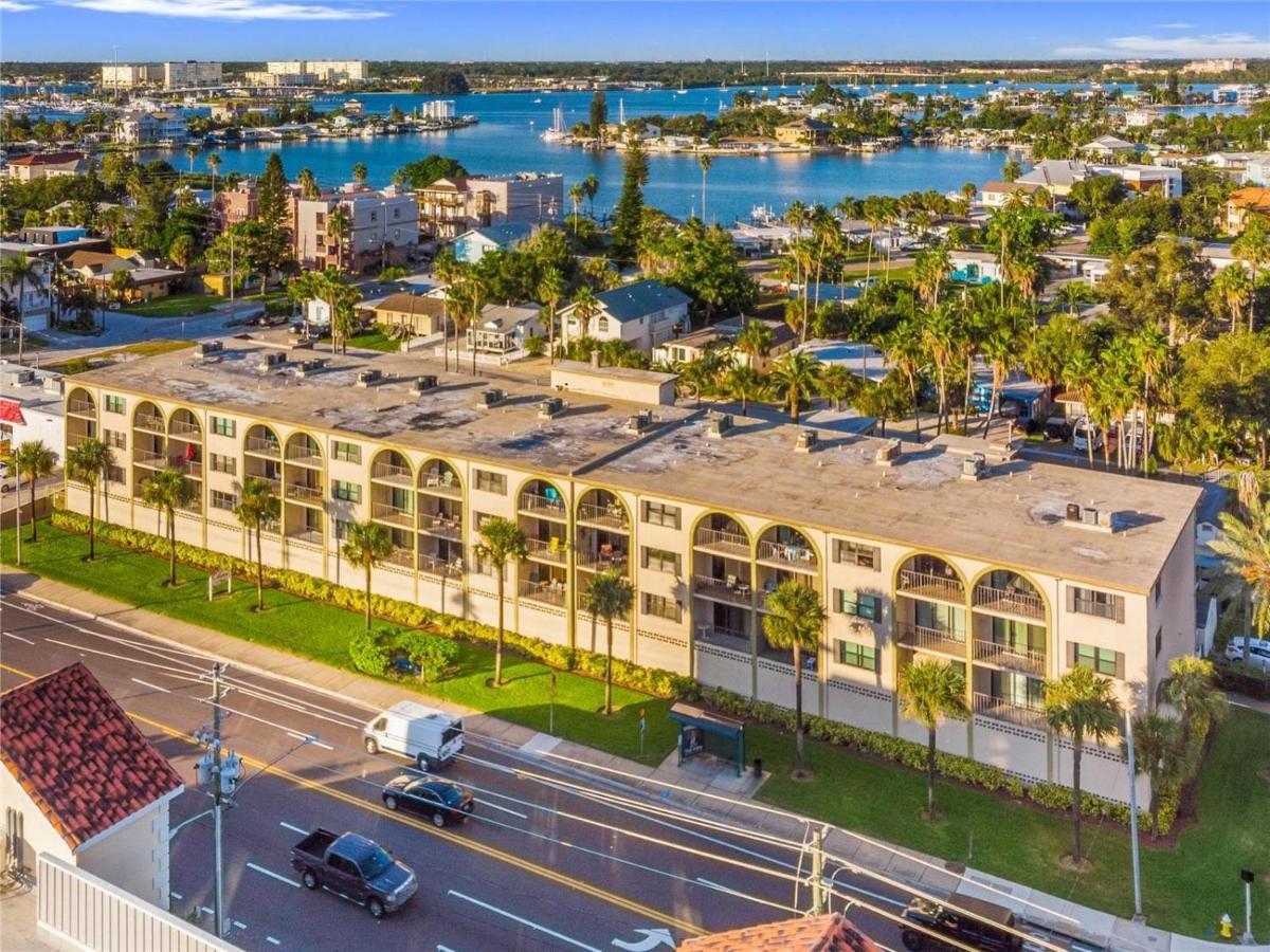 Escape To Paradise St. Pete Beach Exterior photo